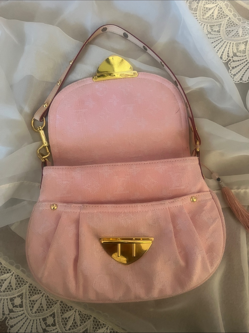 Louis Vuitton Pink denim sunset purse - Picture 7 of 15